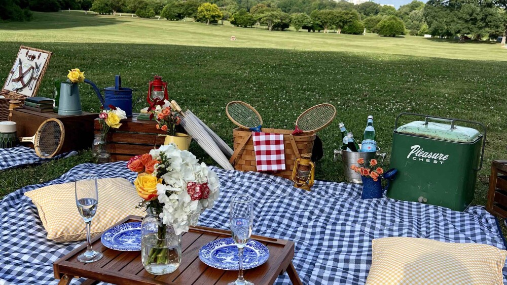 Picnic in Style: Creating a Luxurious Outdoor Feast