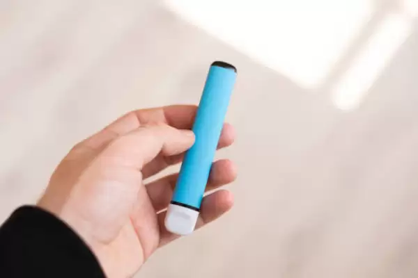 Unveiling the Innovation: Funky Republic Ti7000 Disposable Vape with Quaq Technology