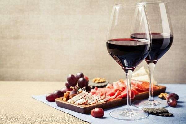 Pasvino’s Premium Rotwein: Hervorragender Kundenservice und exklusive Auswahl
